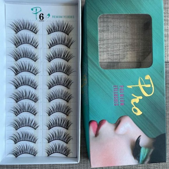 Brand new in box - 10 pairs of Natural Cat eye eyelashes - Picture 1 of 3